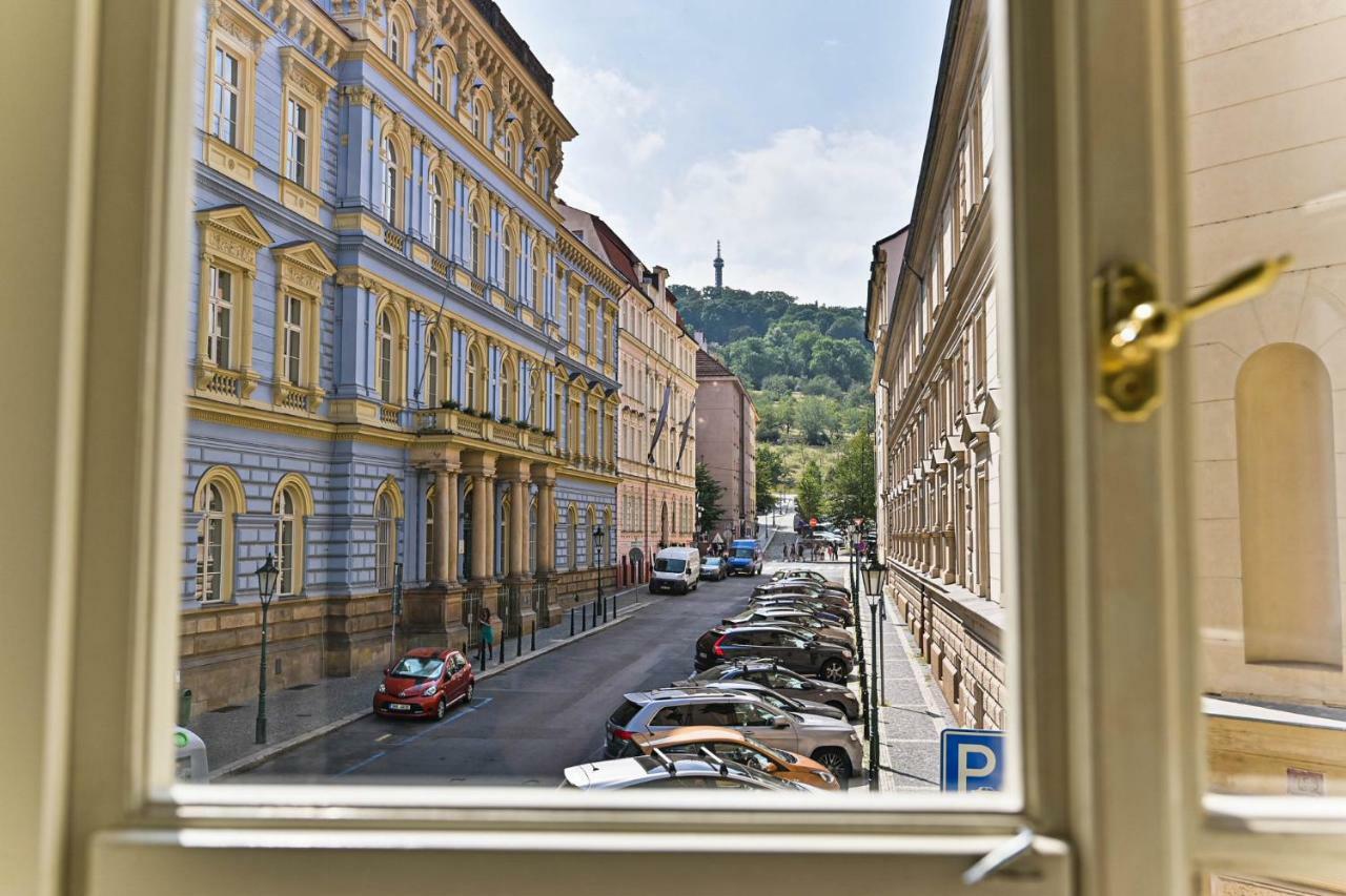 Apartment Nebovidy II - Air Conditioning - Historic City Center Praag Buitenkant foto