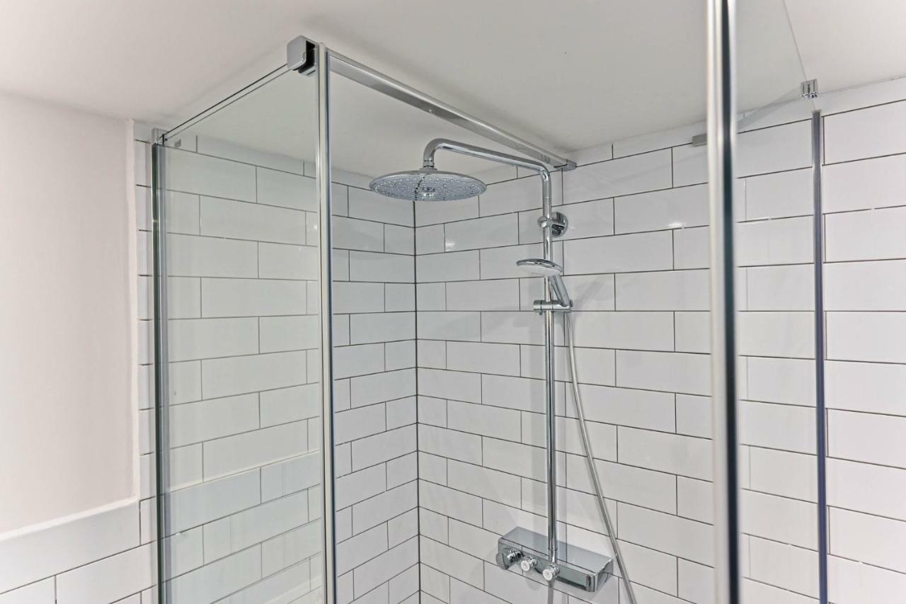 Apartment Nebovidy II - Air Conditioning - Historic City Center Praag Buitenkant foto